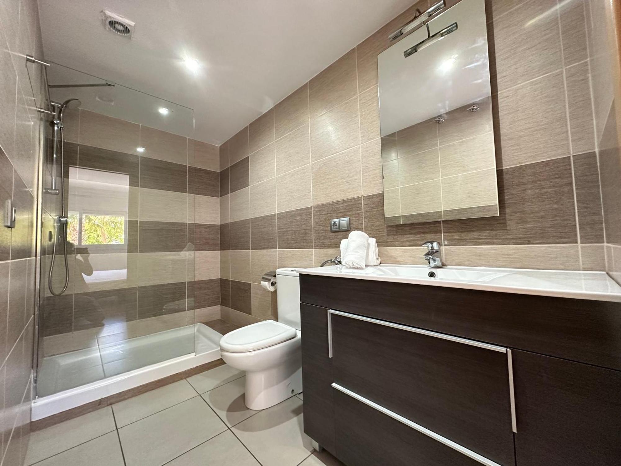 Agi Drugstore Apartments Росас Экстерьер фото