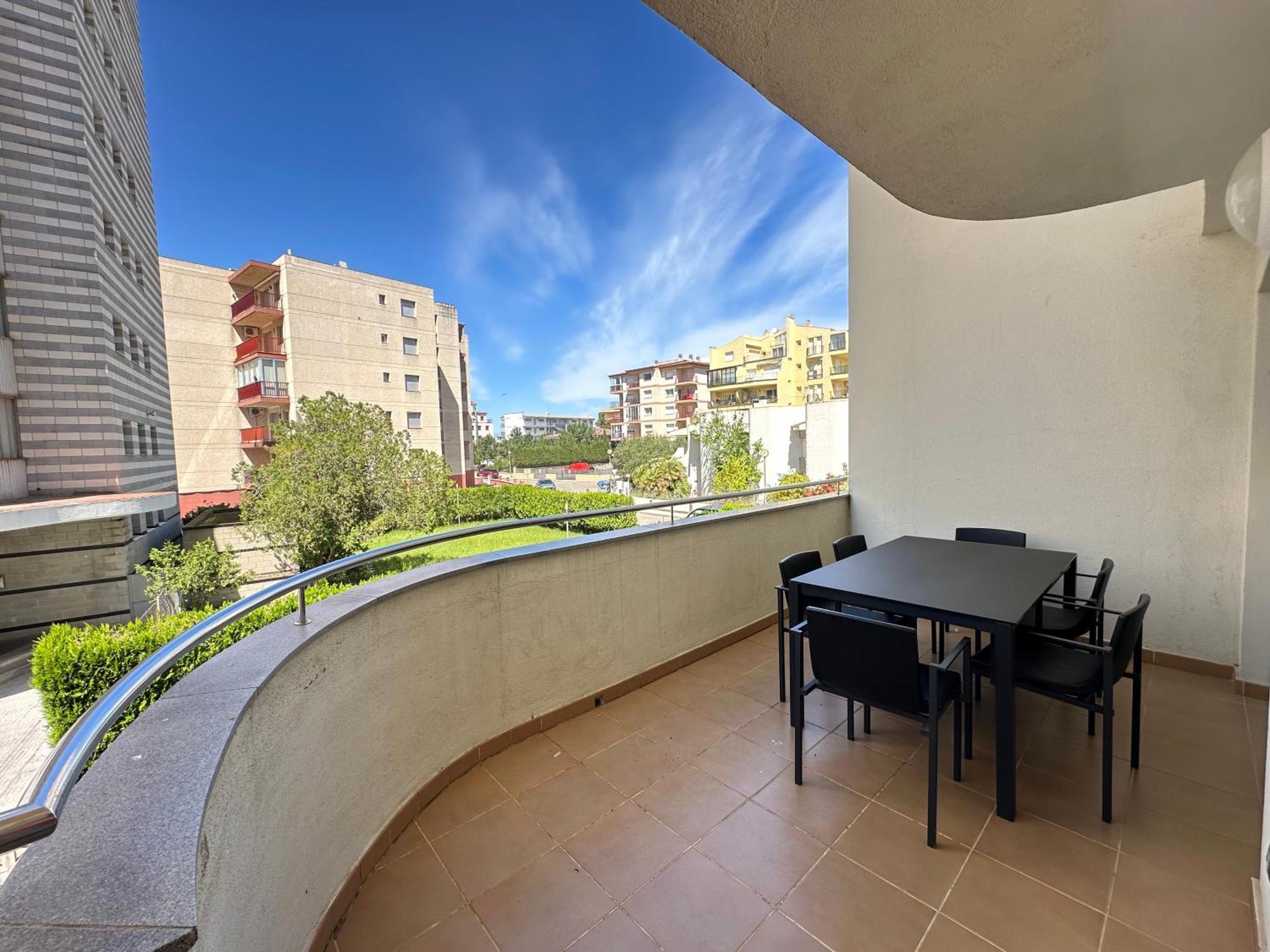Agi Drugstore Apartments Росас Экстерьер фото